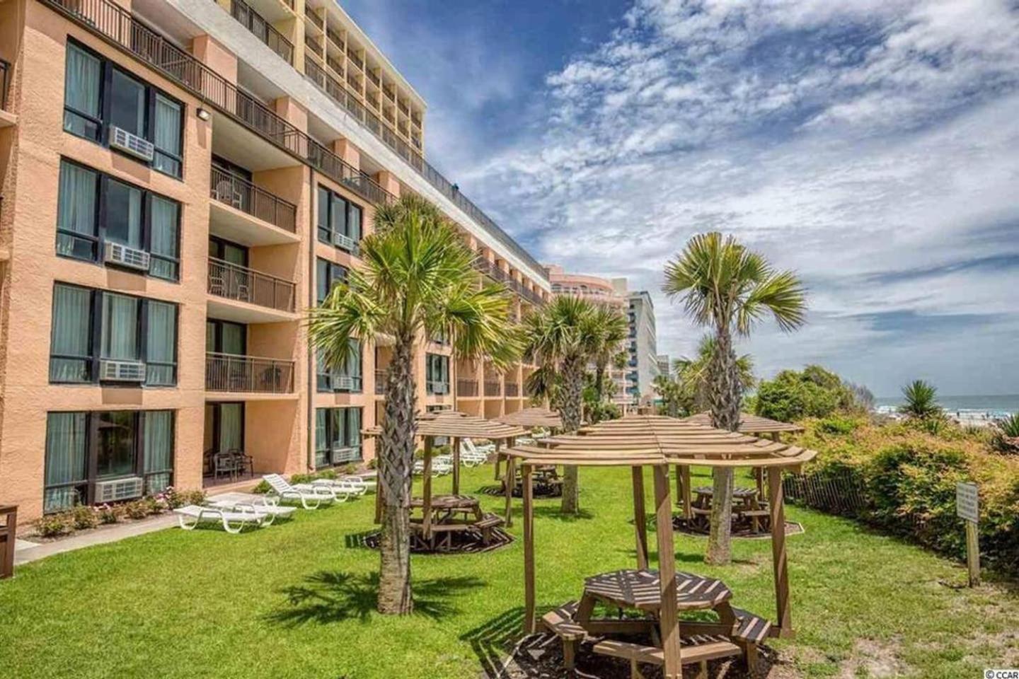 Oversized Ocean View Queen Suite With Beautiful Fireplace And Accents - Sleeps 4 Guests! Myrtle Beach Pokój zdjęcie