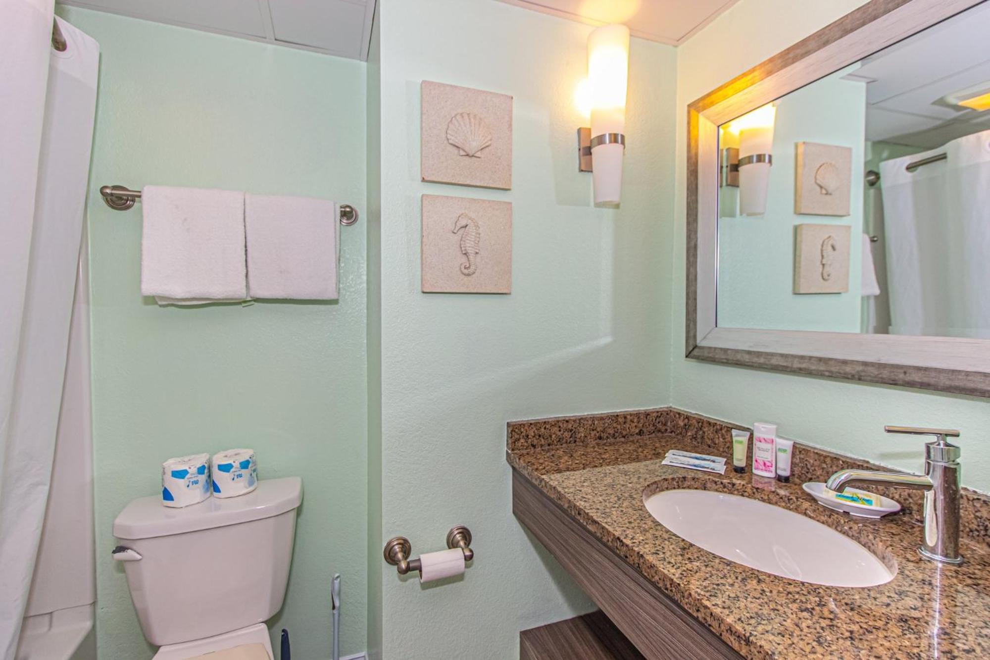 Oversized Ocean View Queen Suite With Beautiful Fireplace And Accents - Sleeps 4 Guests! Myrtle Beach Pokój zdjęcie